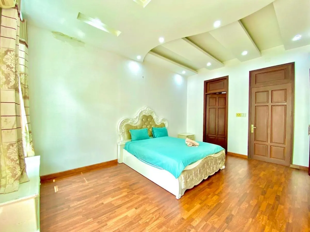 Gem Villa 15, Biet Thu 8 Phong Ngu Lon, Ho Boi Lon Hô Chi Minh-Ville