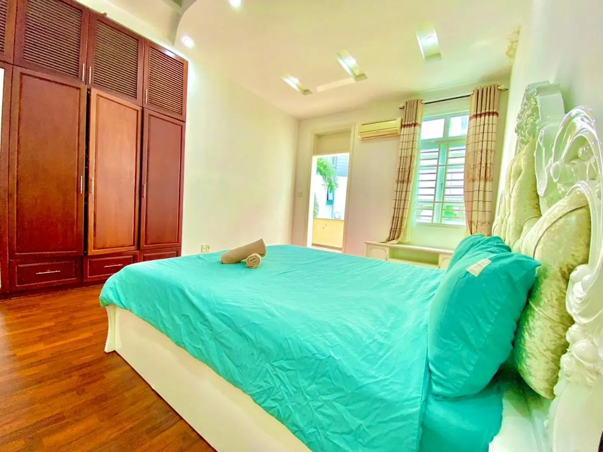 Gem Villa 15, Biet Thu 8 Phong Ngu Lon, Ho Boi Lon Hô Chi Minh-Ville